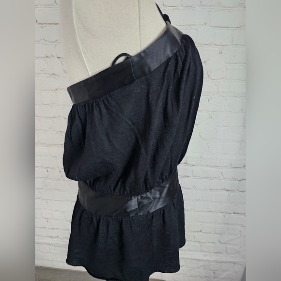Development by Erica Davies Wool & Silk Embellished Top | Black | Size 2 - Picture 7 of 11